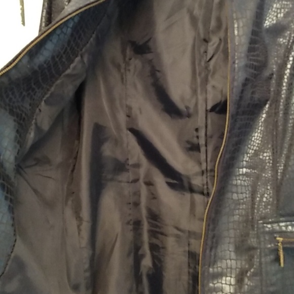 Croc Embossed Moto Jacket - Picture 13 of 14